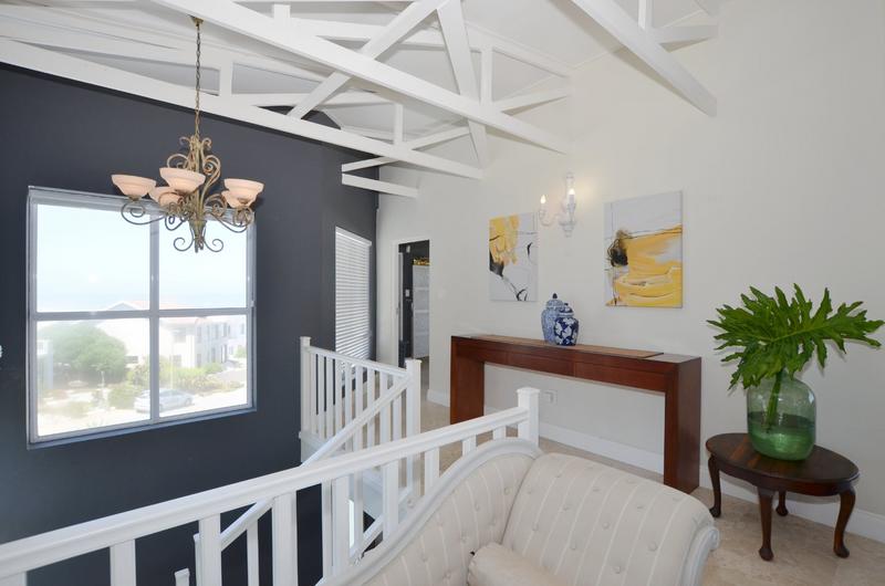 4 Bedroom Property for Sale in Pearl Bay Western Cape